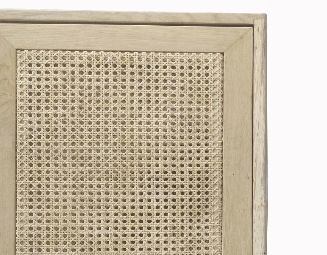 Amity Oak Buffet 6 Door Clear