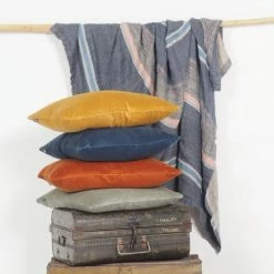 Soul Living Faro Linen Throw